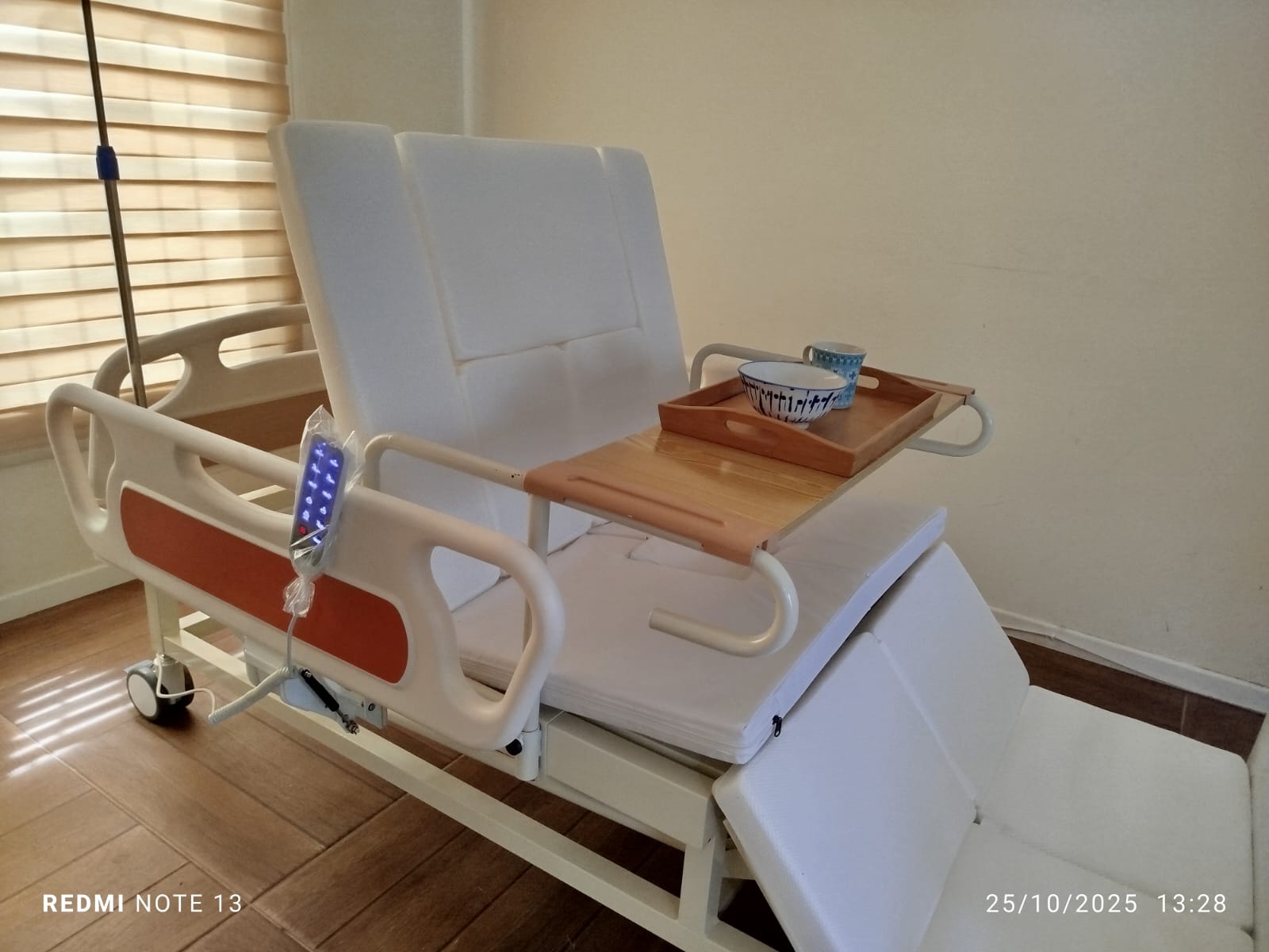 Catre Clínico Electrónico Multifuncional Alba Medical