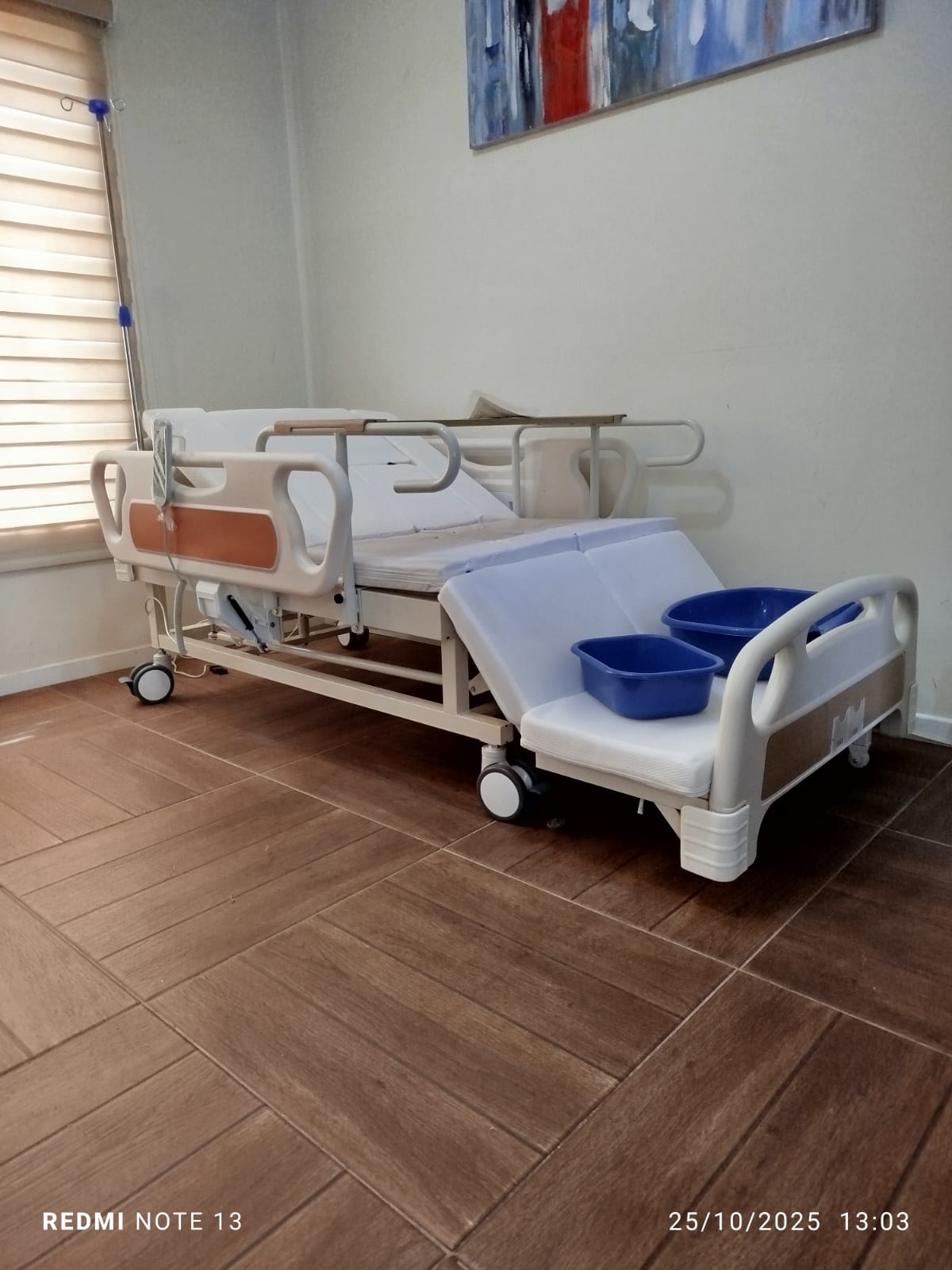 Catre Clínico Electrónico Multifuncional Alba Medical